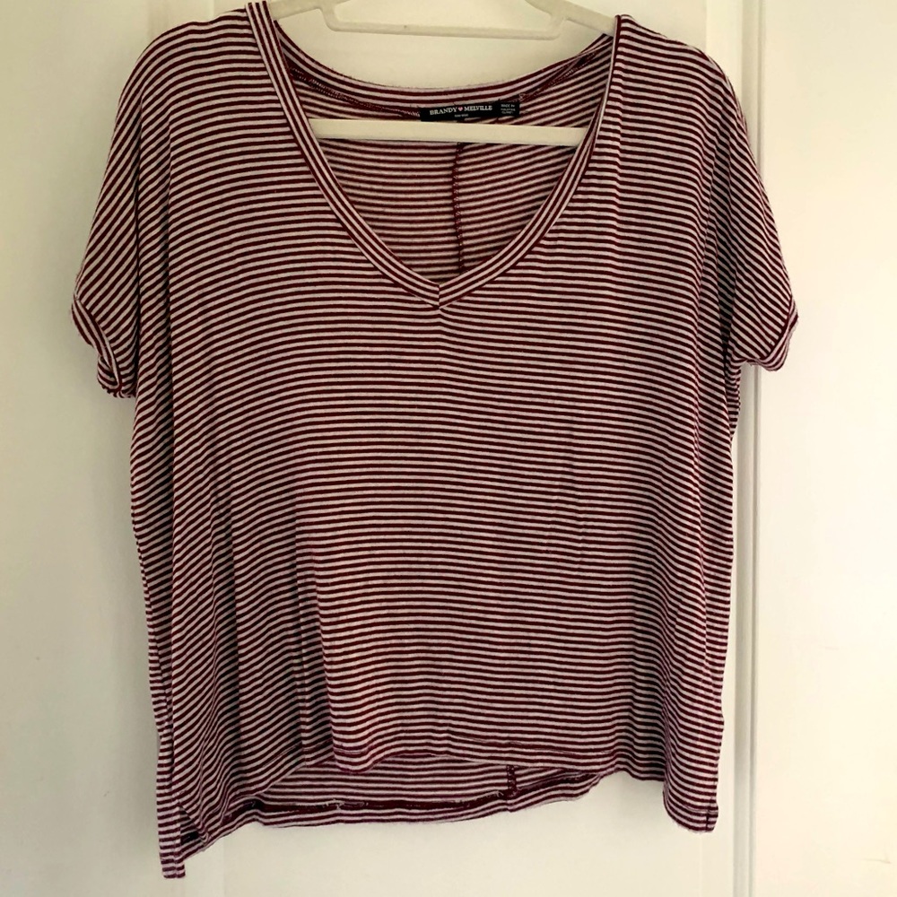 brandy melville tee🌟